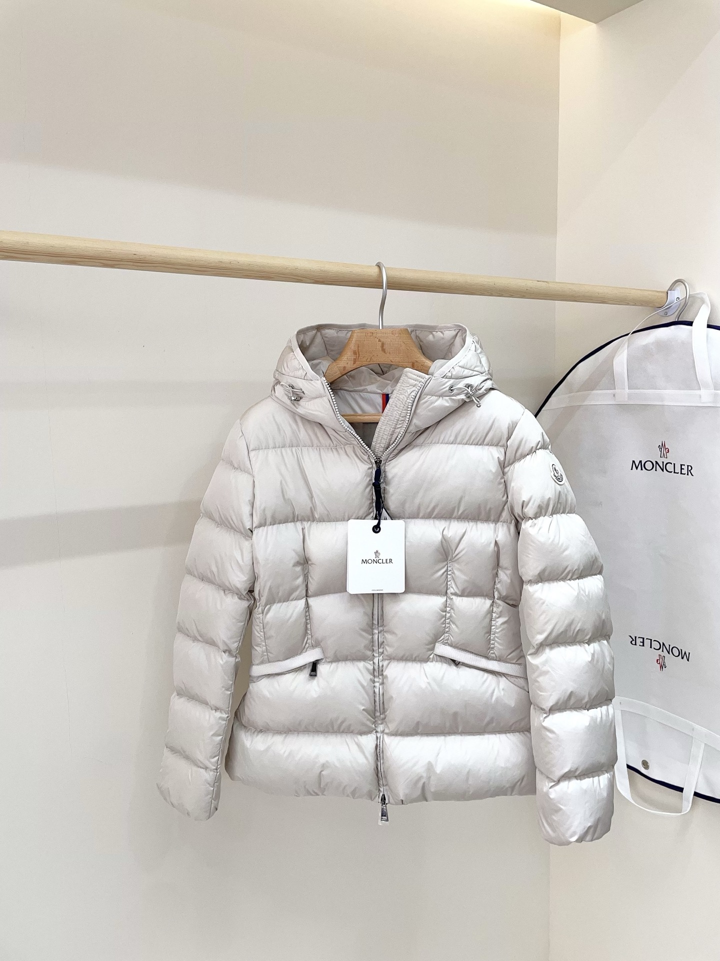 Moncler Avoce Hooded Short Down Jacket