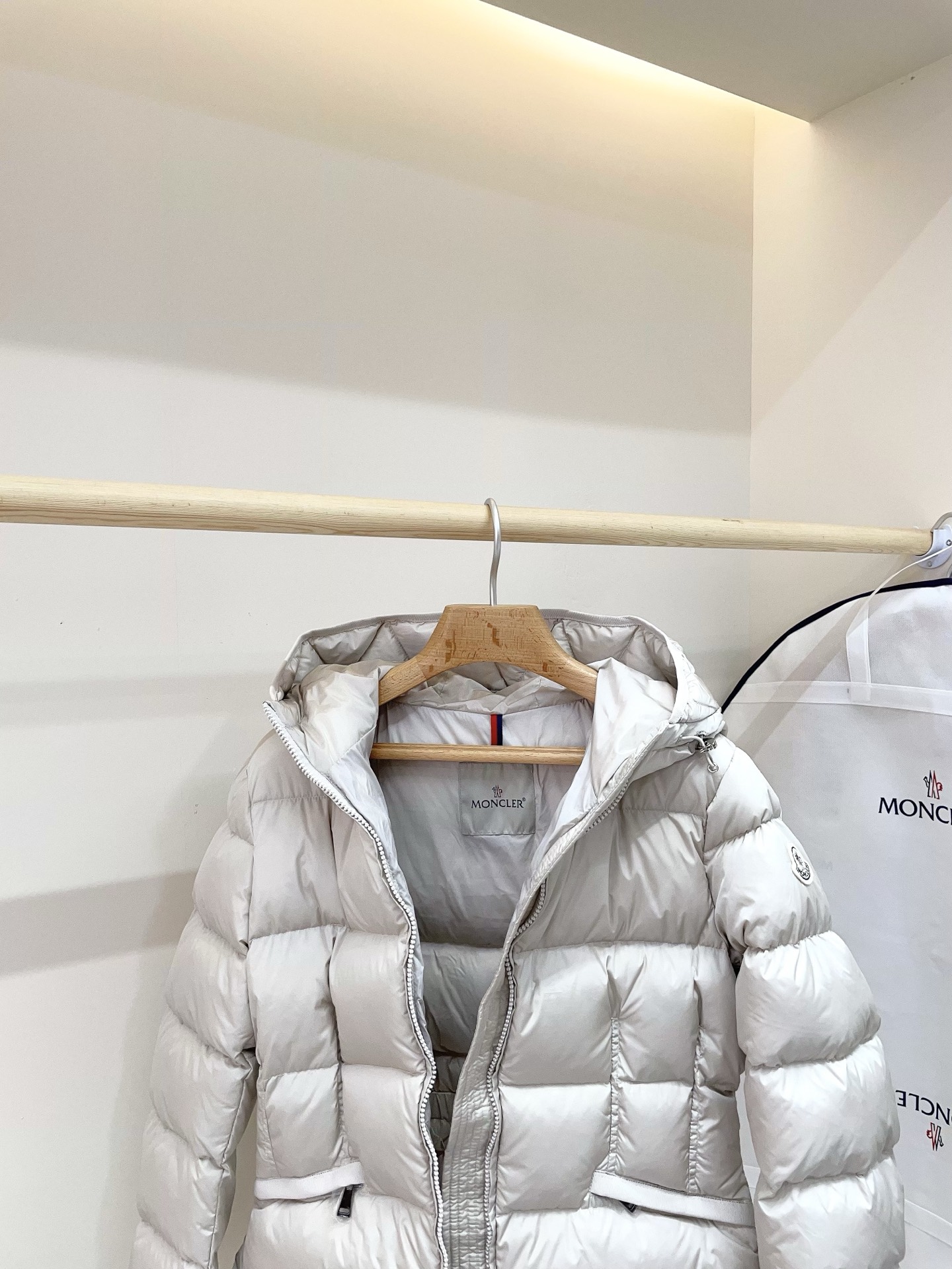 Moncler Avoce Hooded Short Down Jacket