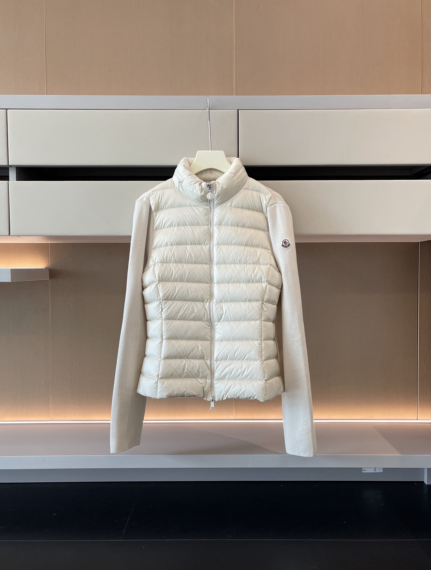 Moncler Horizontal stripe hooded lightweight down jacket