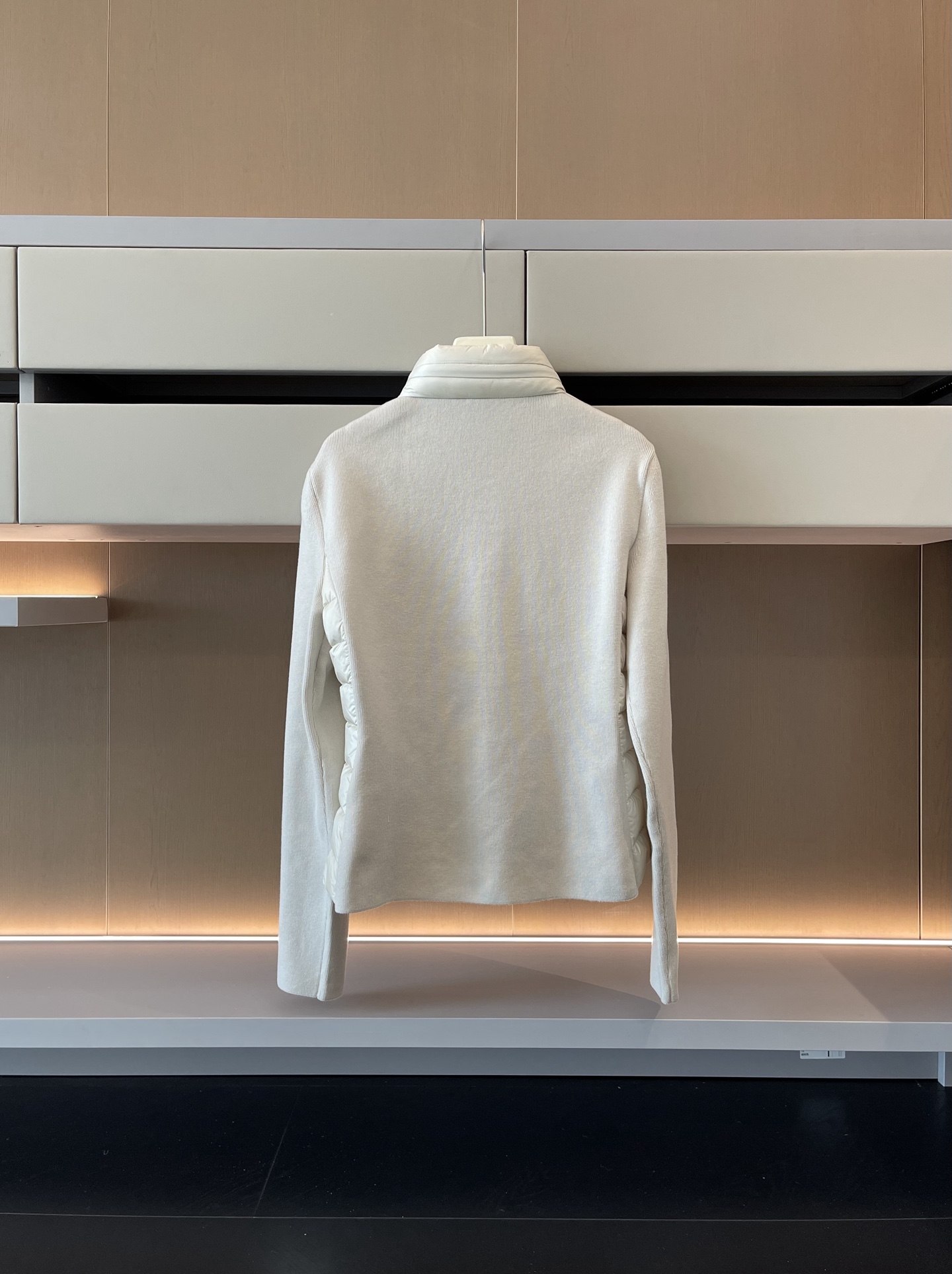 Moncler Horizontal stripe hooded lightweight down jacket