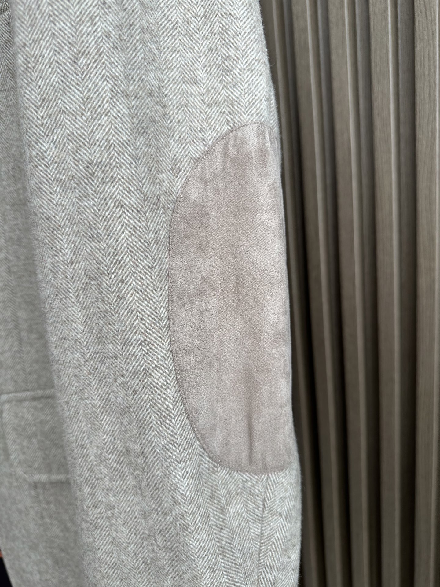 Zegna New autumn and winter knitted herringbone suit, light grey