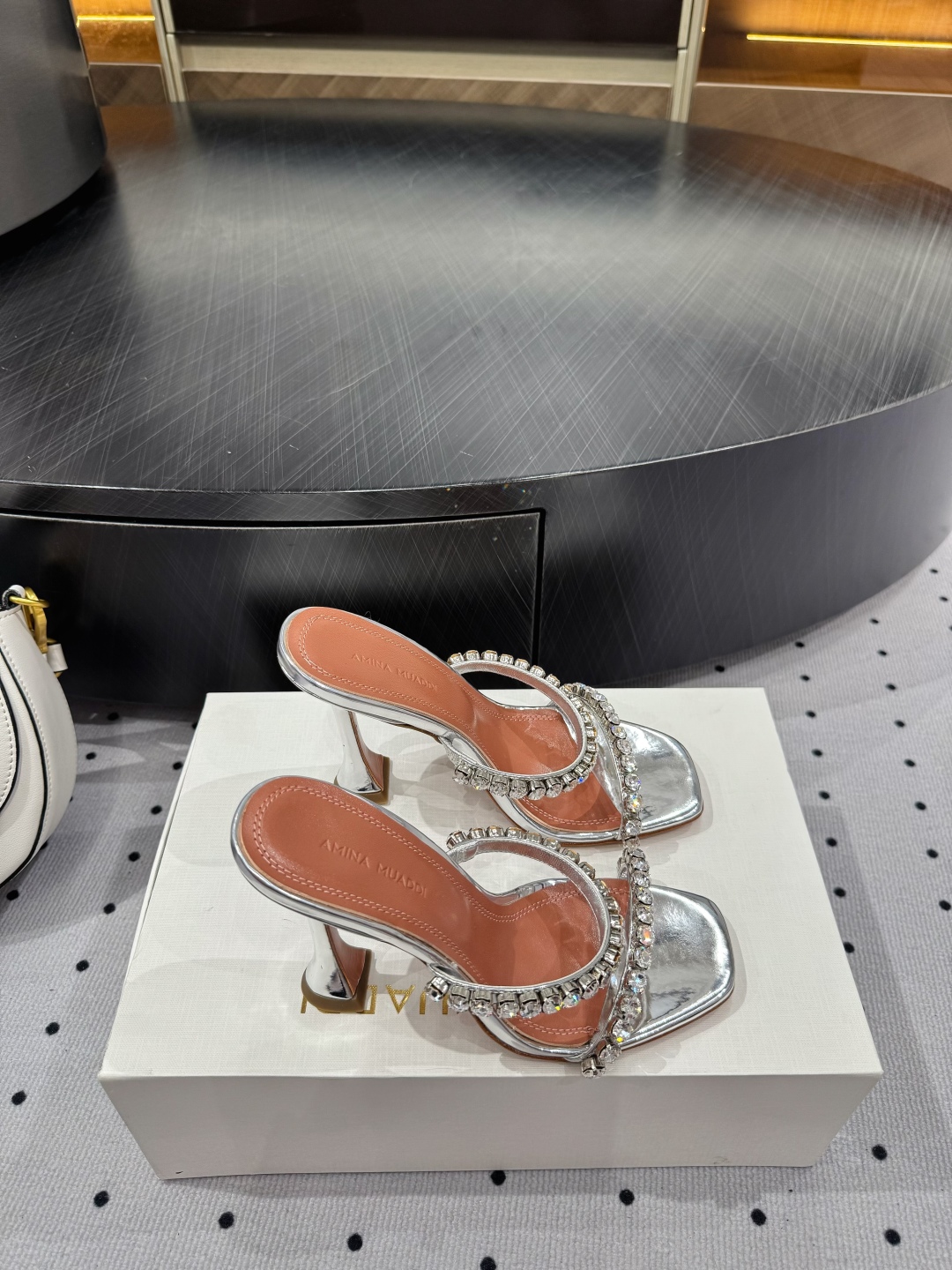 Amina Muaddi 2025FW Gigi Slipper 95 Silver Mirror And White Crystals Amina Muaddi 2025FW Gigi Slipper 95 Silver Mirror And White Crystals