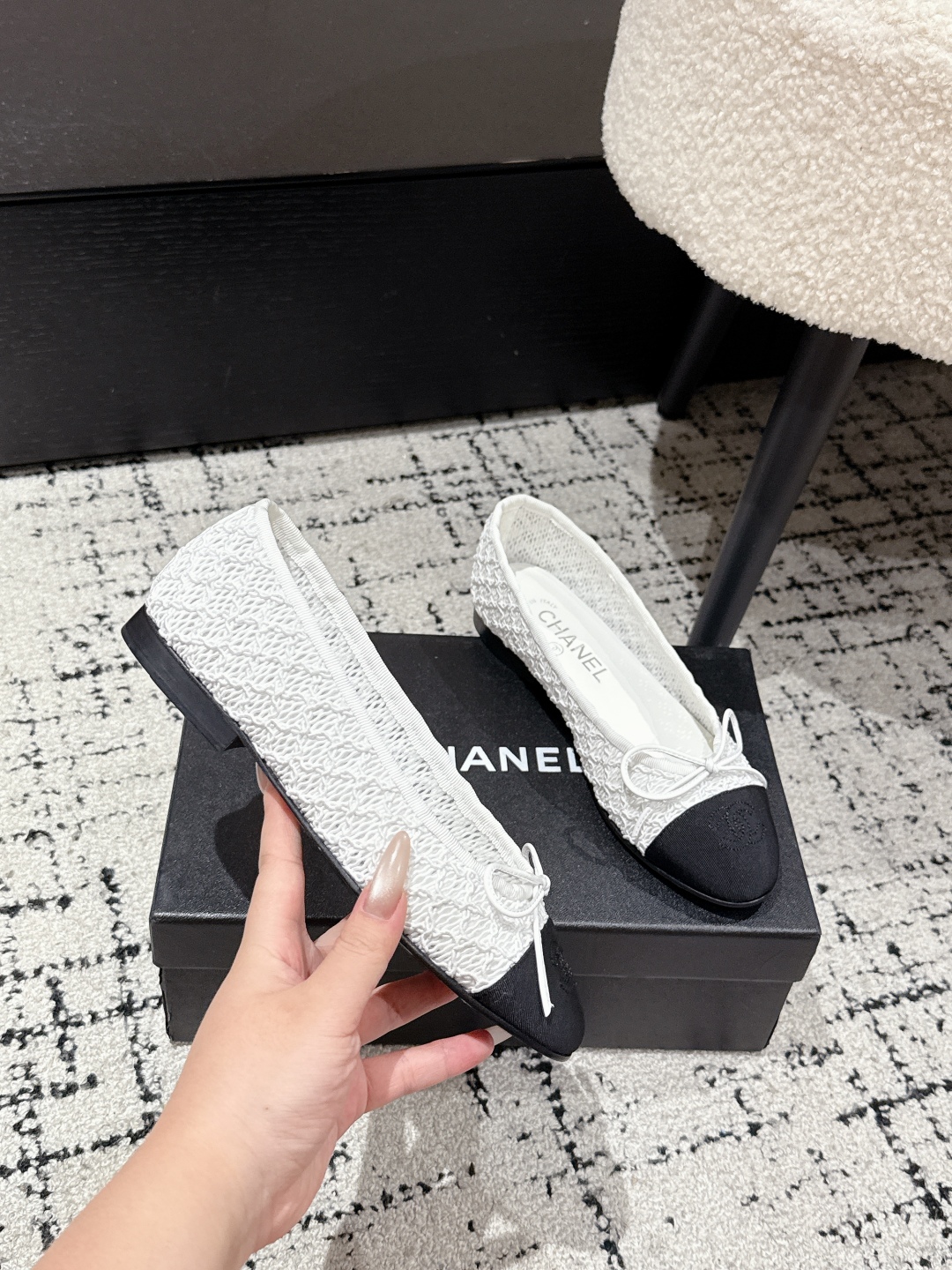 CHANEL Flats white & black CHANEL Flats white & black