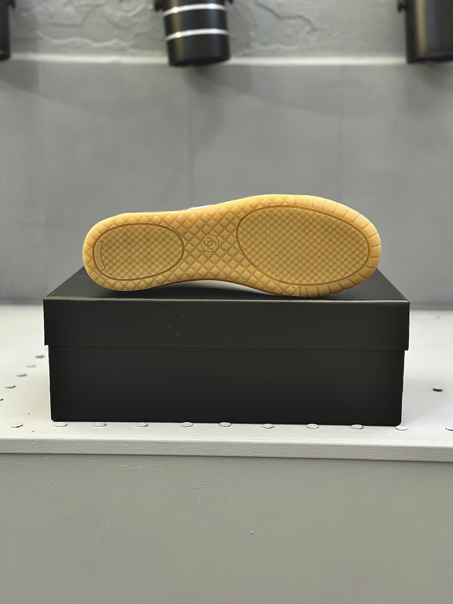 CHANEL training sneakers women's shoes men’s shoes CHANEL training sneakers women's shoes men’s shoes
