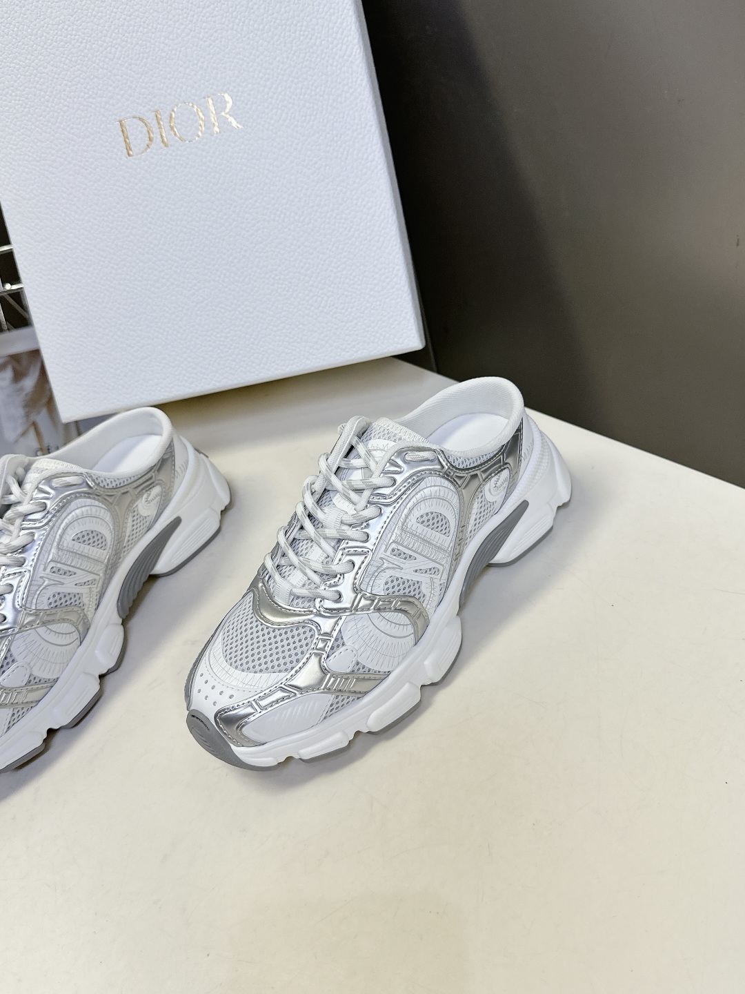 CHRISTIAN DIOR Chrono Sneakers White mesh fabric silver CHRISTIAN DIOR Chrono Sneakers White mesh fabric silver