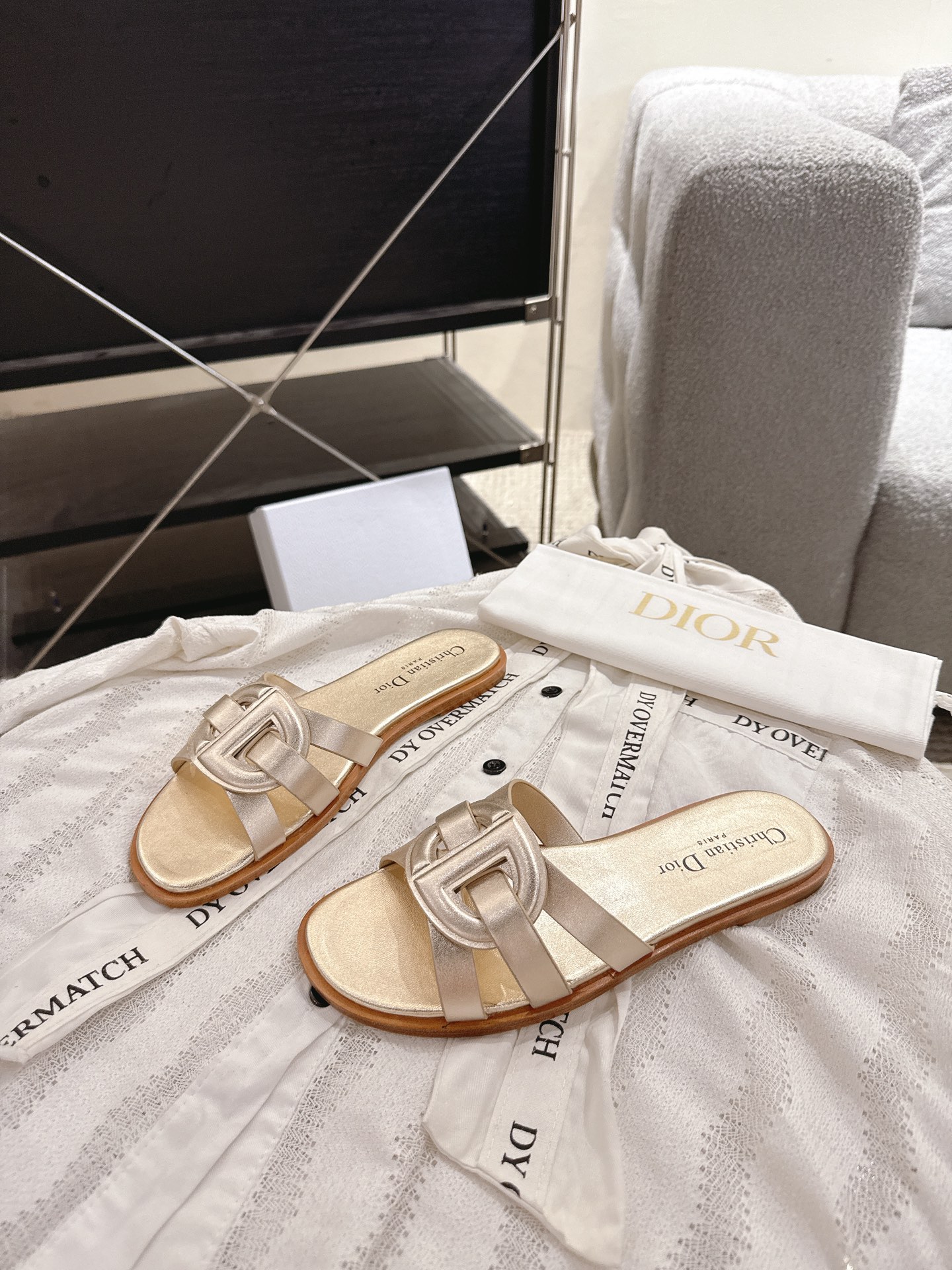 CHRISTIAN DIOR 2025 SS New D-Club Hollow-Out Layered Cross-Strap Slippers, Flat Sandals CHRISTIAN DIOR 2025 SS New D-Club Hollow-Out Layered Cross-Strap Slippers, Flat Sandals