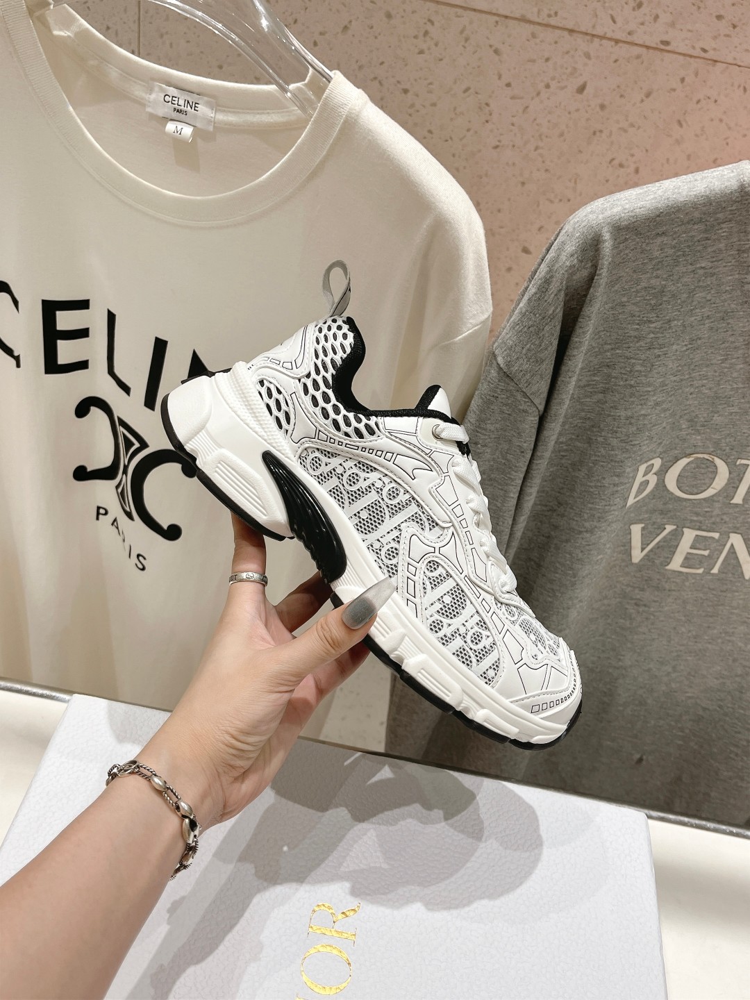 CHRISTIAN DIOR  Vibe Sneaker,White Mesh Printed with Dior Oblique Motif and White and Black Leather 