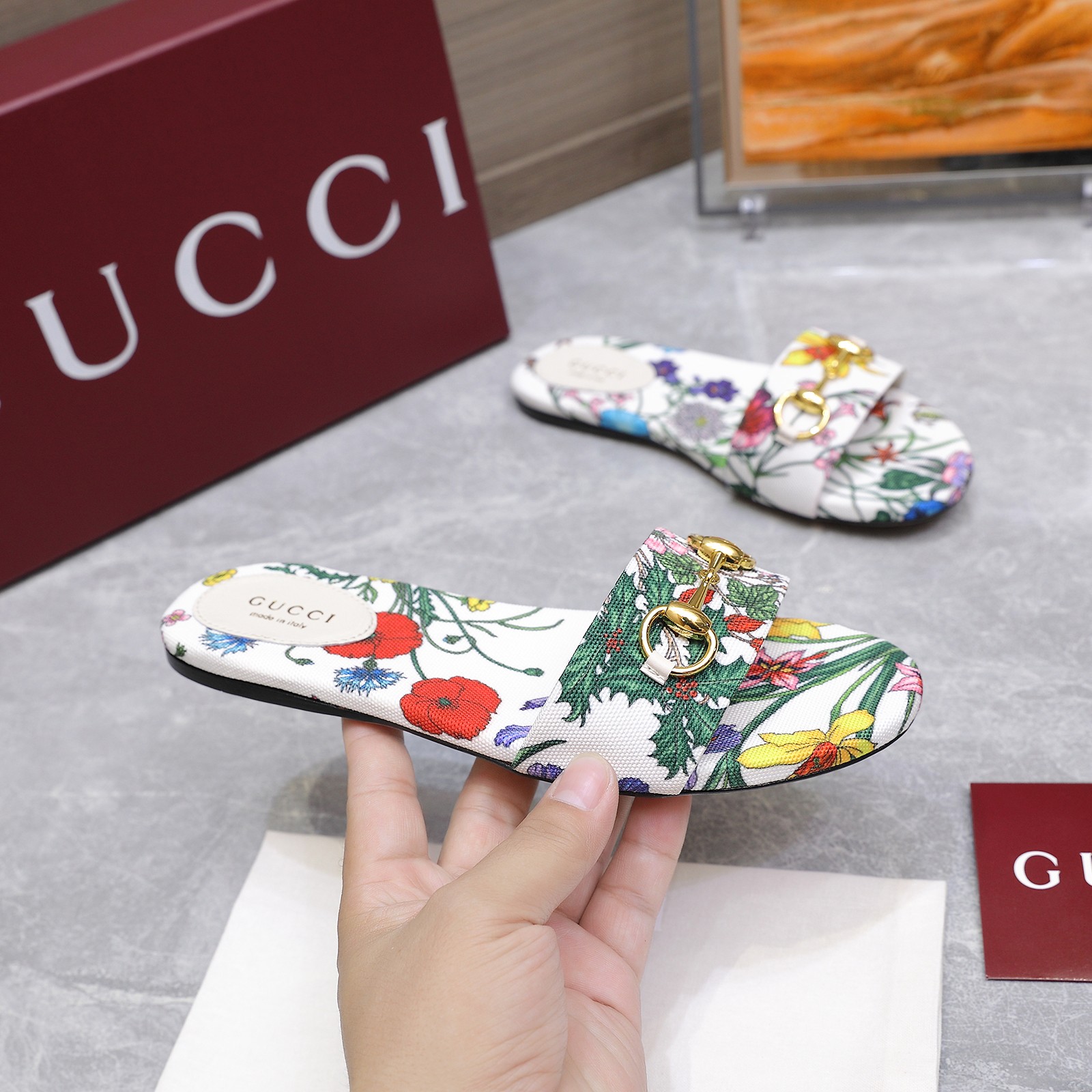 GUCCI  Women's Slide Sandal with Horsebit