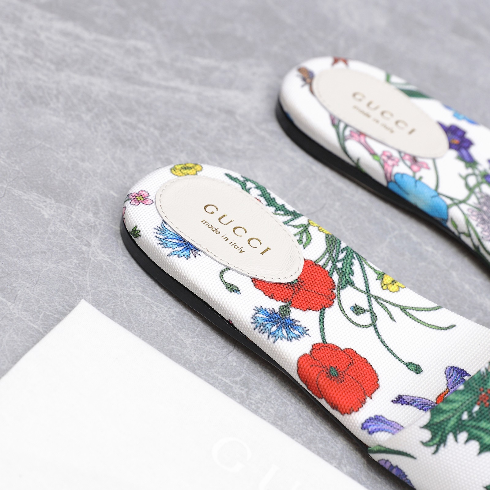 GUCCI  Women's Slide Sandal with Horsebit