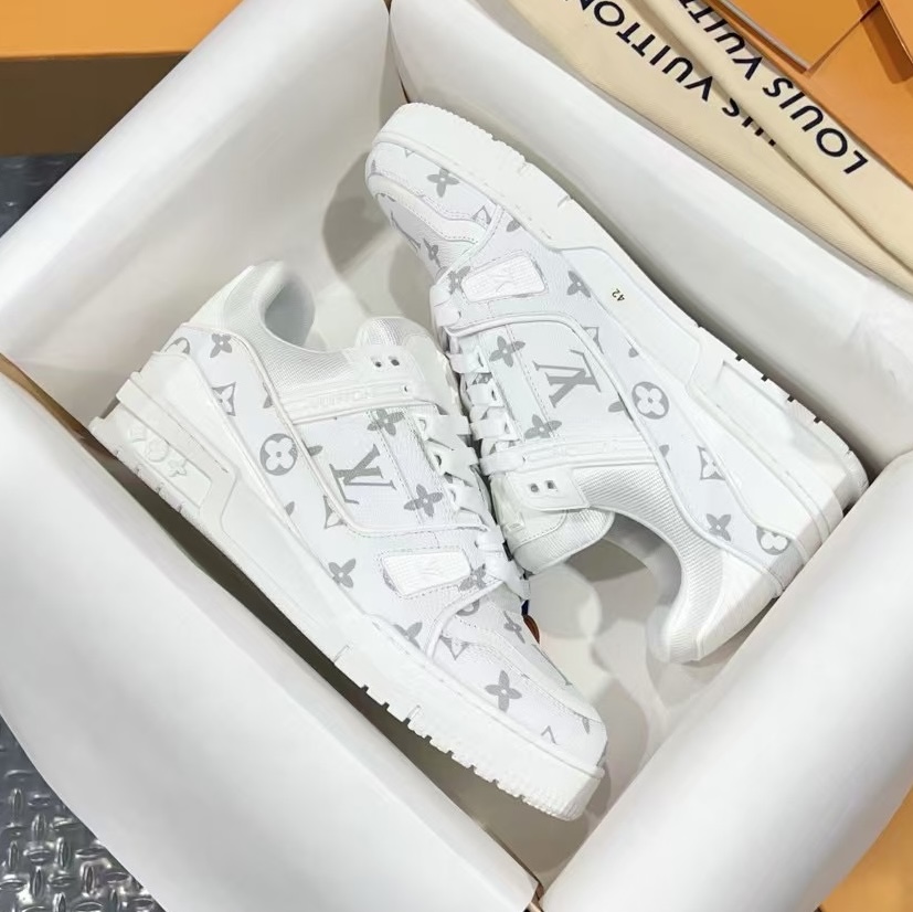 LOUIS VUITTON Monogram Sneakers Men's&Women's shoes