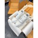 LOUIS VUITTON  LV Trainer LV148