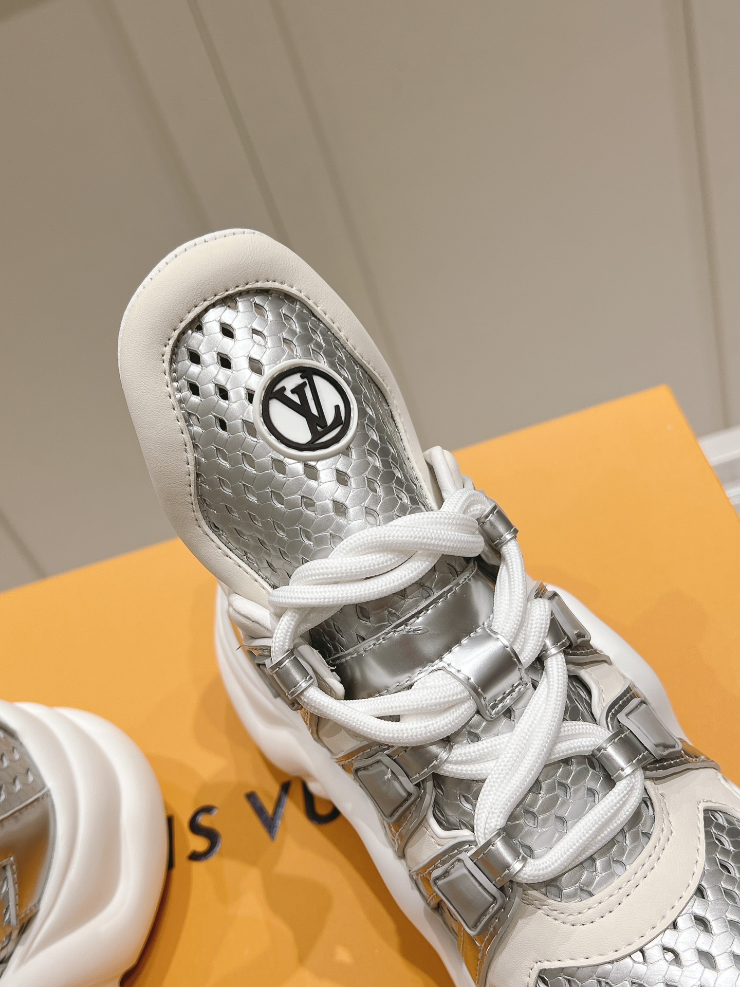 LOUIS VUITTON archlight sneaker in silver