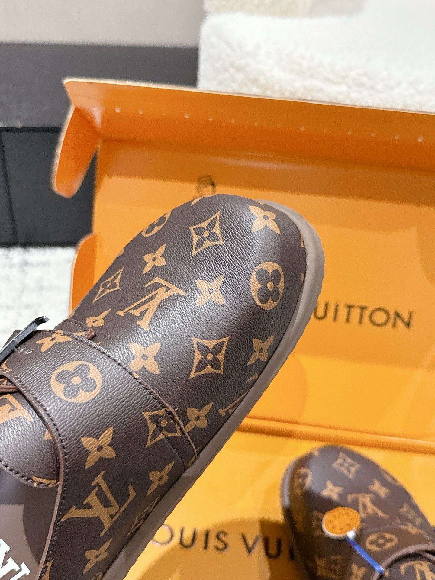LOUIS VUITTON Cosy Flat Comfort Clog