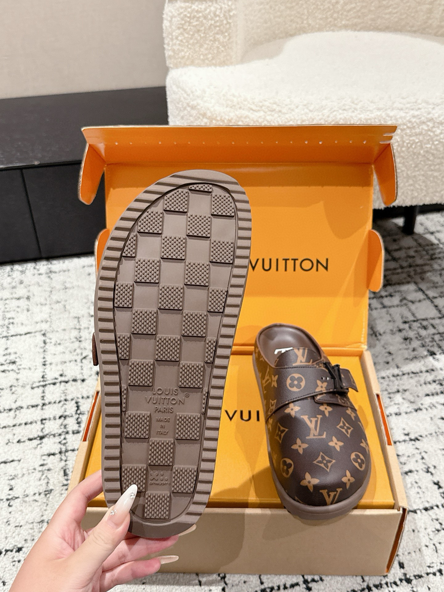 LOUIS VUITTON Cosy Flat Comfort Clog