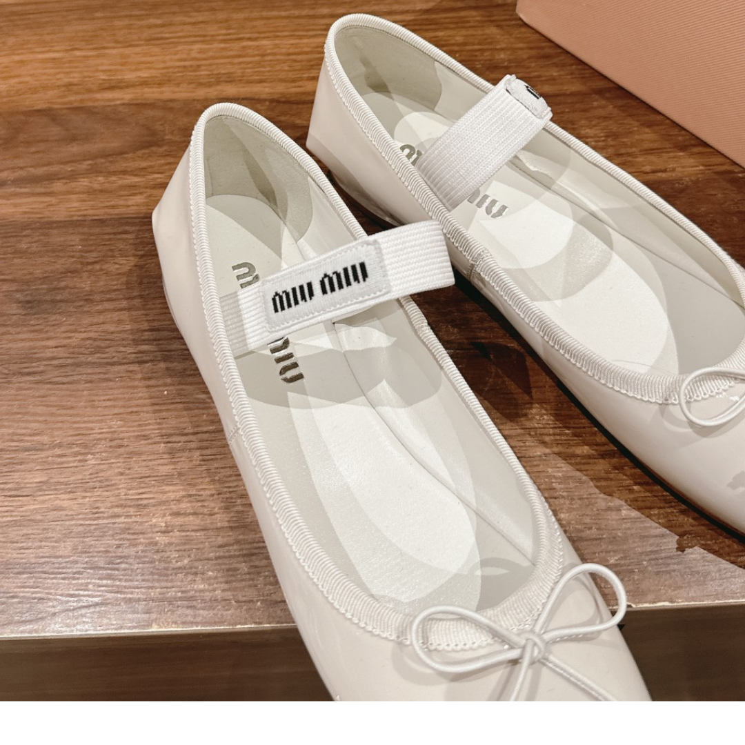 MIUMIU White Satin ballerinas MIUMIU White Satin ballerinas