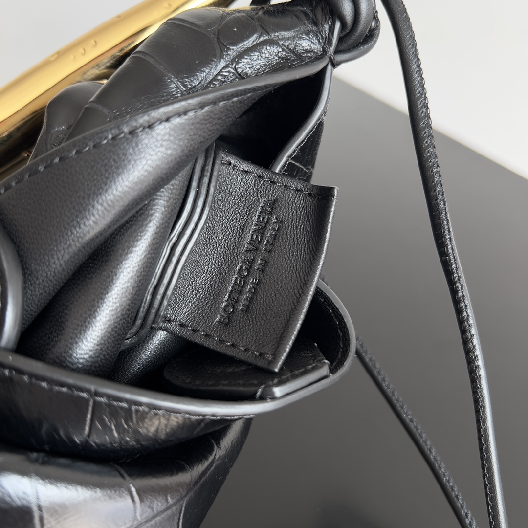 BOTTEGA VENETA Intrecciato Woven Leather Handbag 