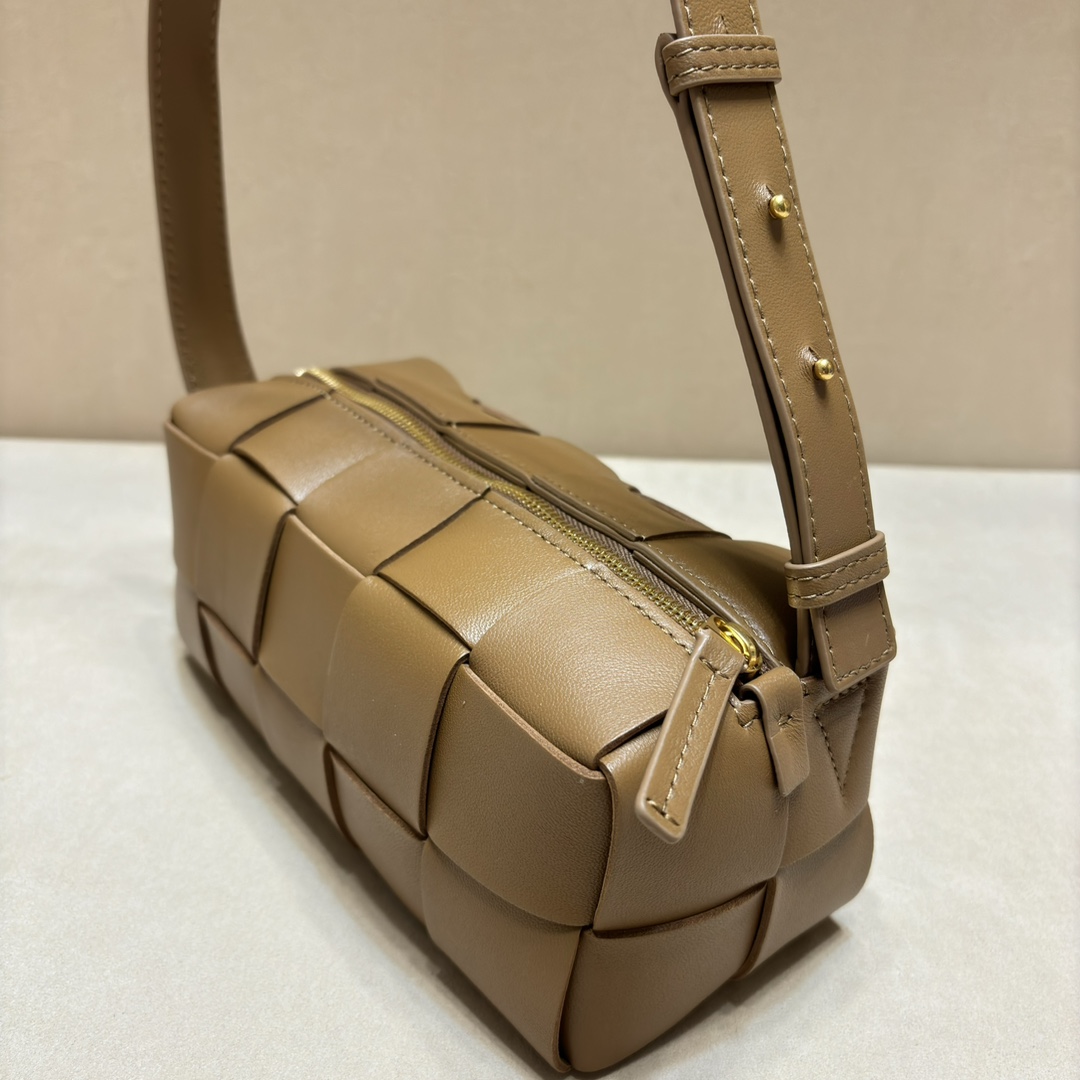 BOTTEGA VENETA Brick Cassette Shoulder Bag Maxi Intrecciato Leather, Brown