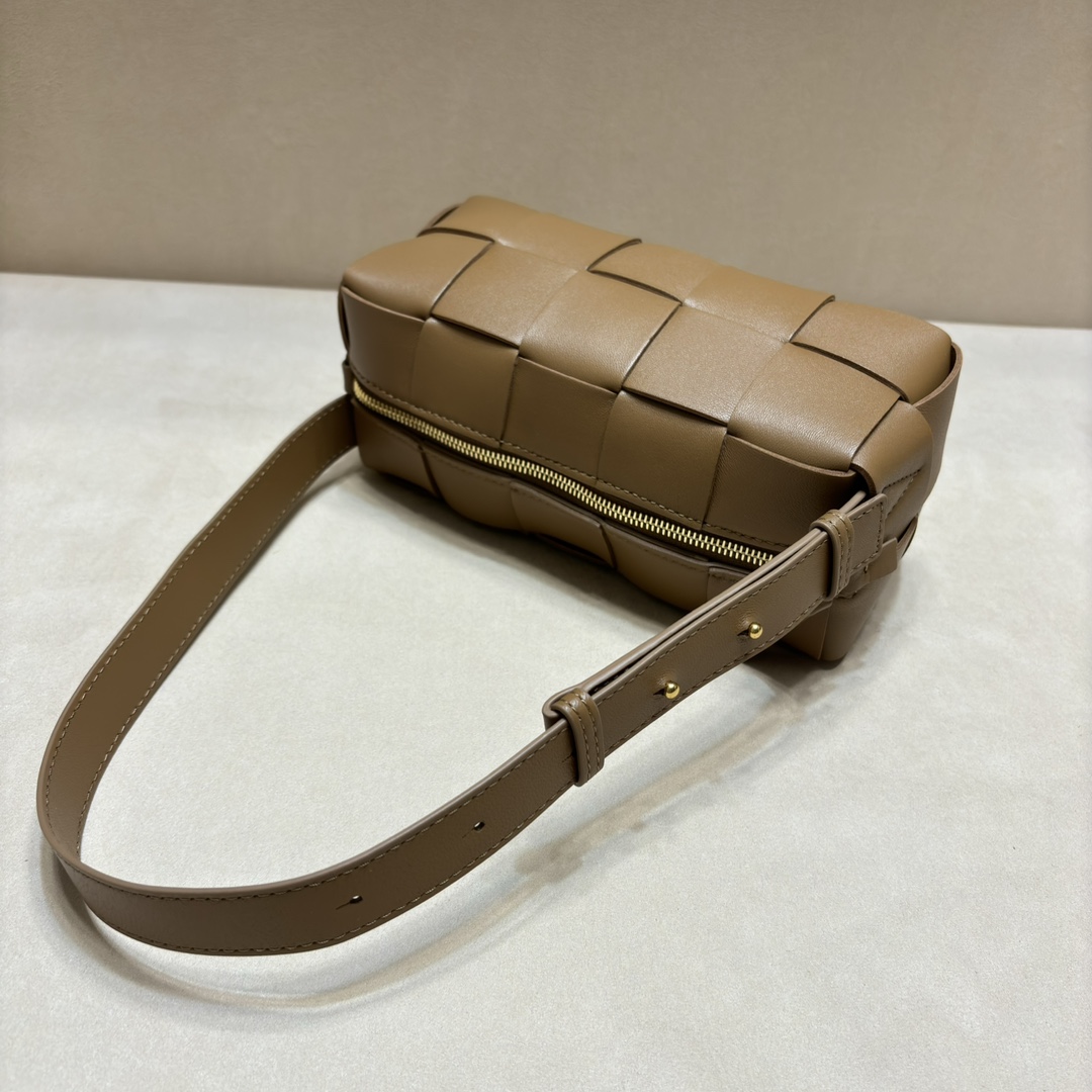 BOTTEGA VENETA Brick Cassette Shoulder Bag Maxi Intrecciato Leather, Brown