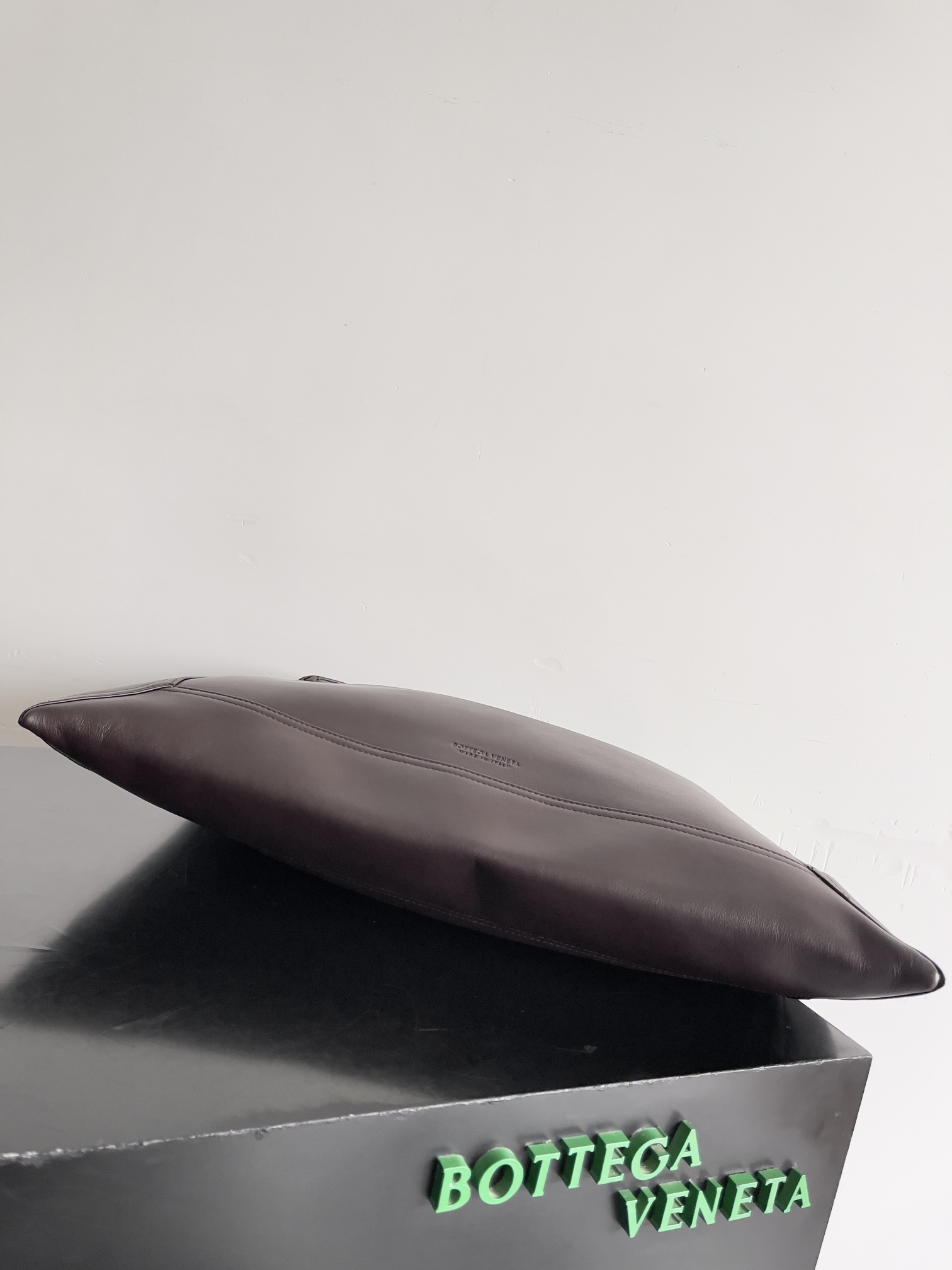 BOTTEGA VENETA Small Hop