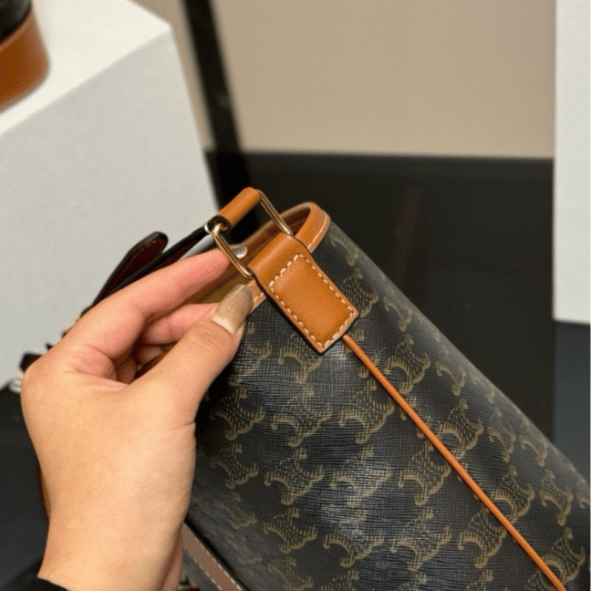 CELINE Medium Bucket IN Triomphe Canvas and calfskin CELINE Medium Bucket IN Triomphe Canvas and calfskin