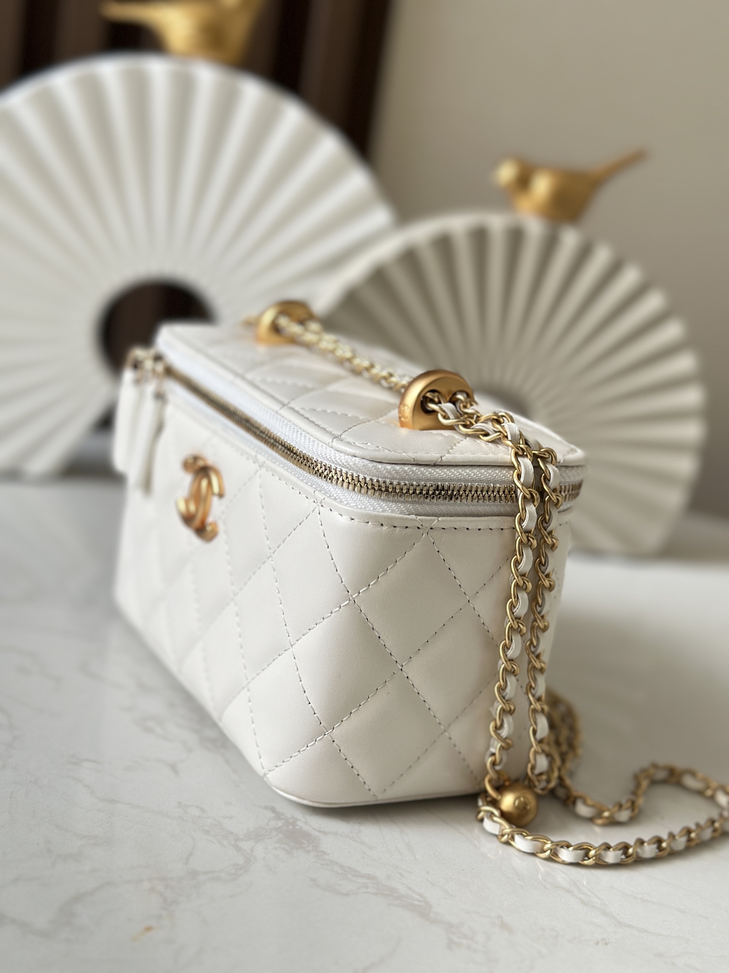 CHANEL 24C Pearl Crush Box Bag ,White 66039