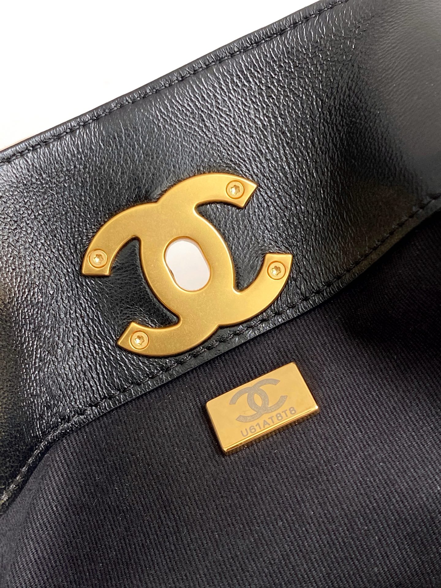 CHANEL 25A Suede Calfskin, Shiny Lambskin Gold-Tone Metal Beige Black Bag Large