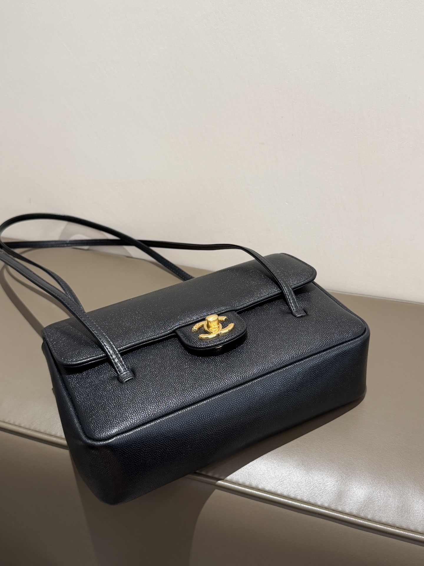 CHANEL Spring Summer 2026 Pre-collection Grained Shiny Calfskin & Gold-Tone Metal,black