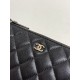 CHANELCaviar Quilted Purse With Chain Black