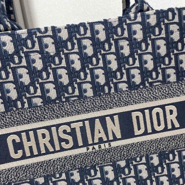 DIOR Medium Dior Book Tote Ecru and Blue Dior Oblique Embroidery DIOR Medium Dior Book Tote Ecru and Blue Dior Oblique Embroidery