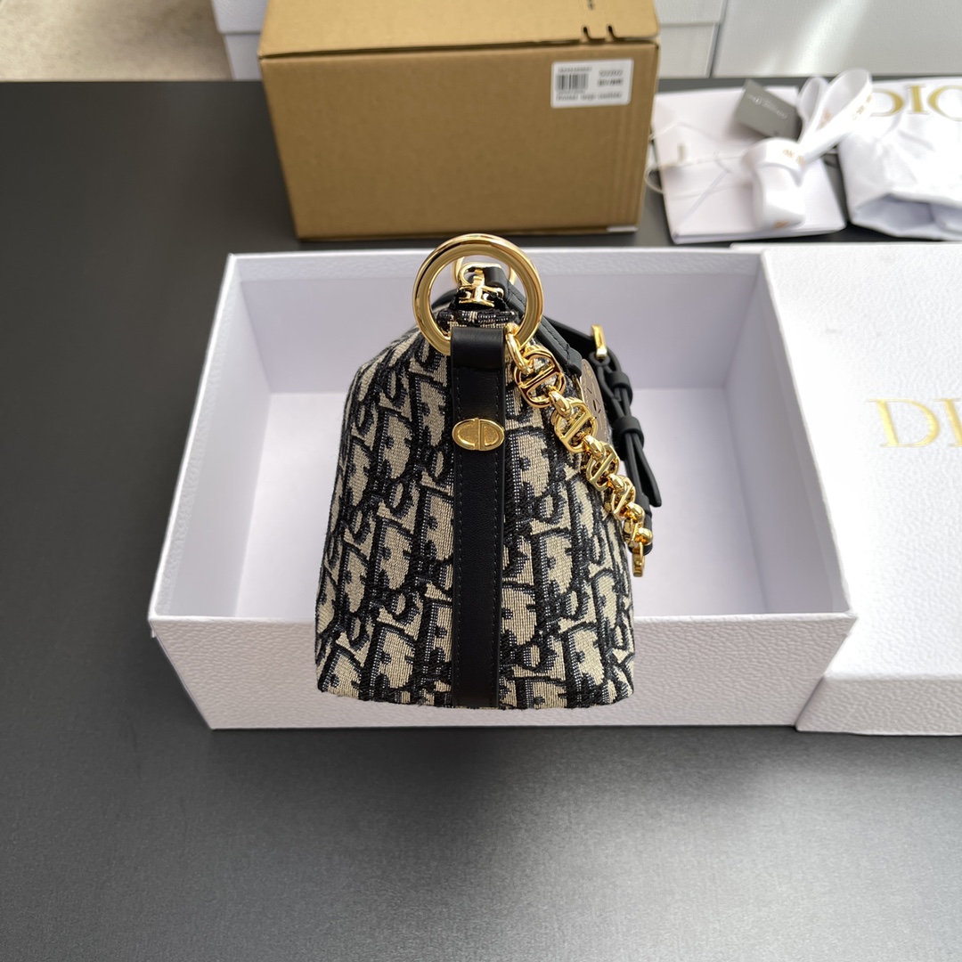 CHRISTIAN DIOR Oblique DiorStar Hobo Bag Blue