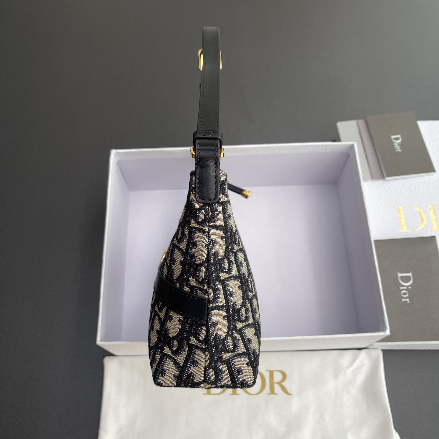CHRISTIAN DIOR30 Montaigne Cigale hobo bag