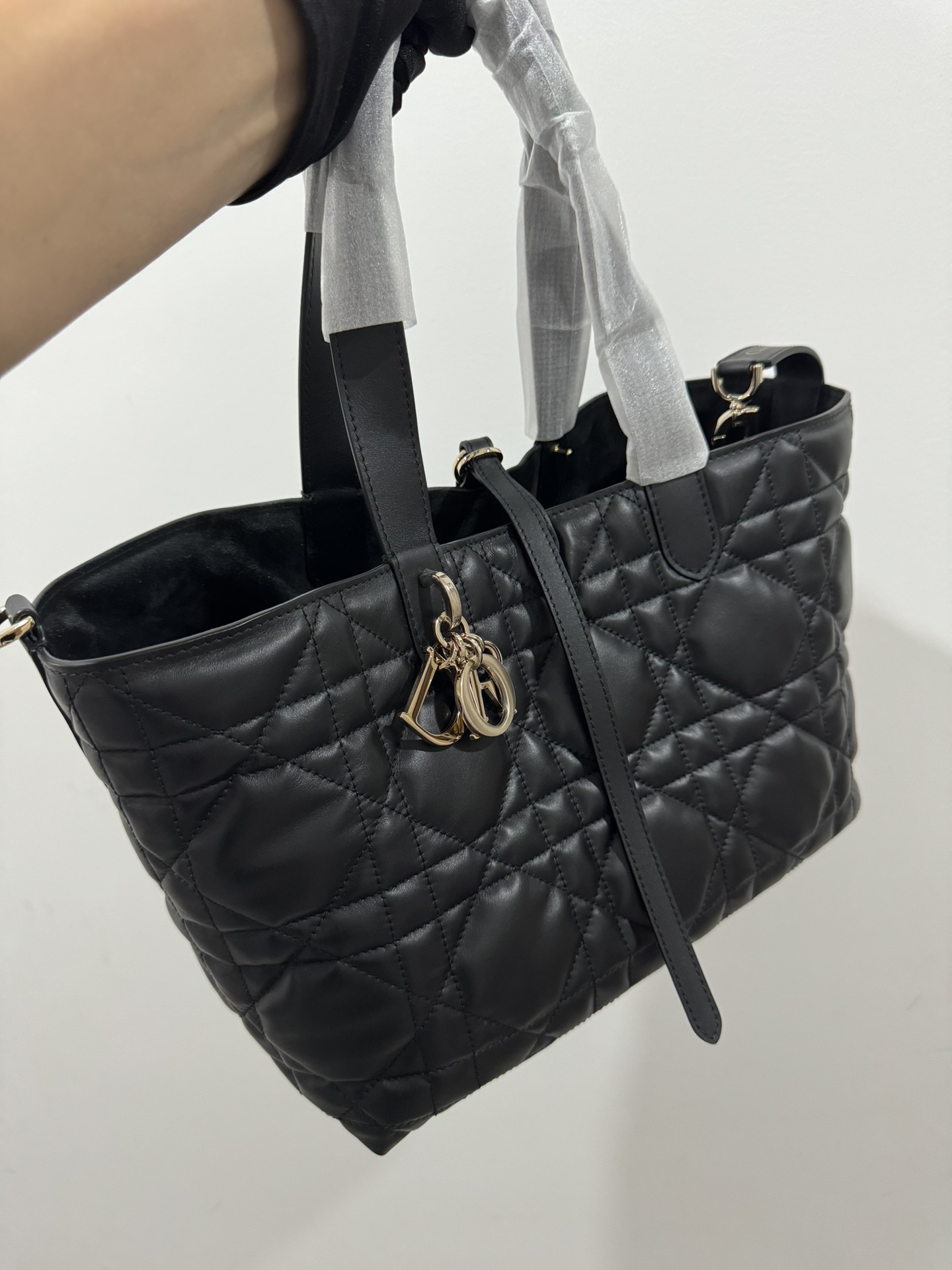 CHRISTIAN DIOR Medium Dior Toujours Bag,Black Macrocannage Calfskin