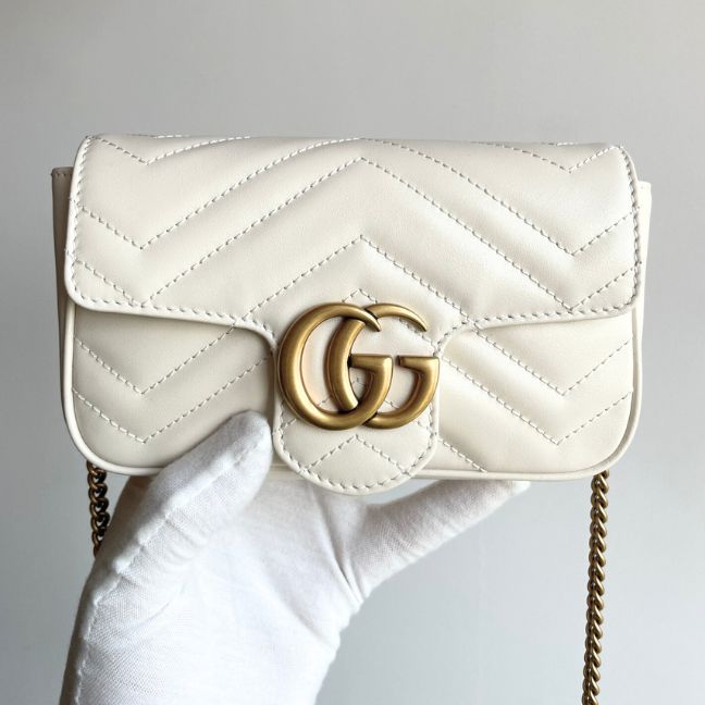 GUCCI GG Marmont shoulder bag GUCCI GG Marmont shoulder bag