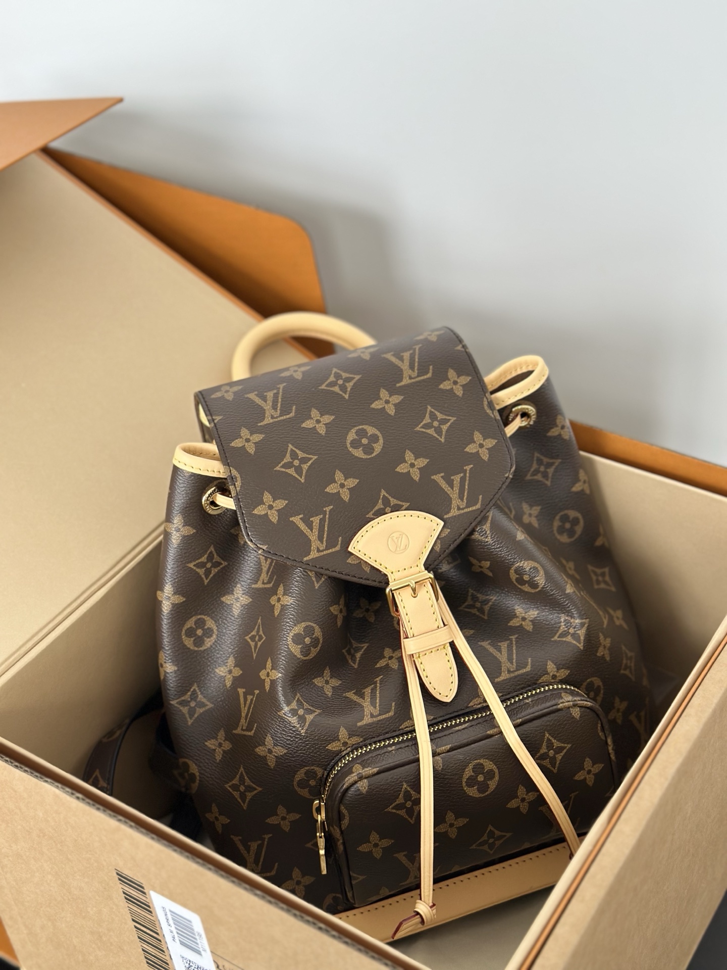 LOUIS VUITTON Montsouris Backpack M11199 Monogram LOUIS VUITTON Montsouris Backpack M11199 Monogram