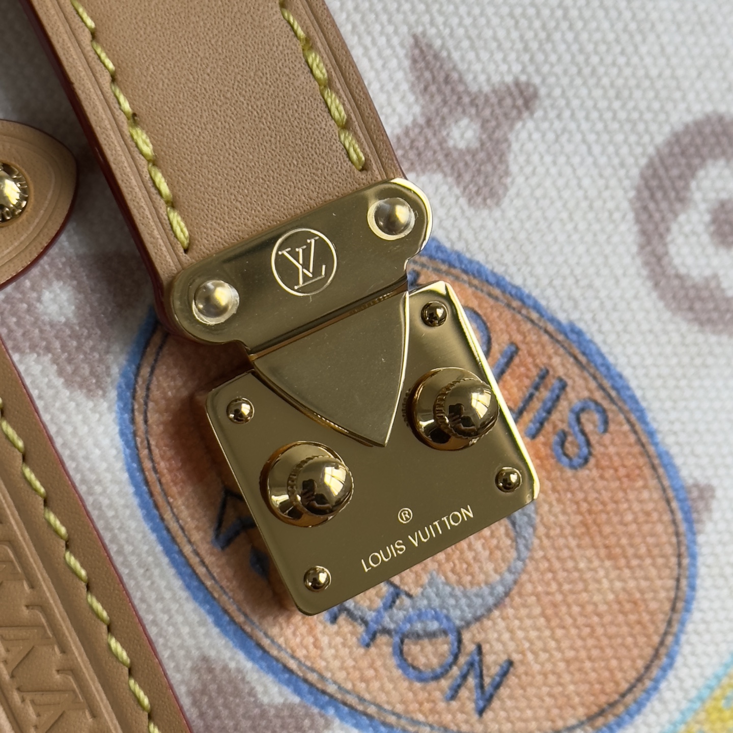 LOUIS VUITTON Side Trunk M14606 LOUIS VUITTON Side Trunk M14606