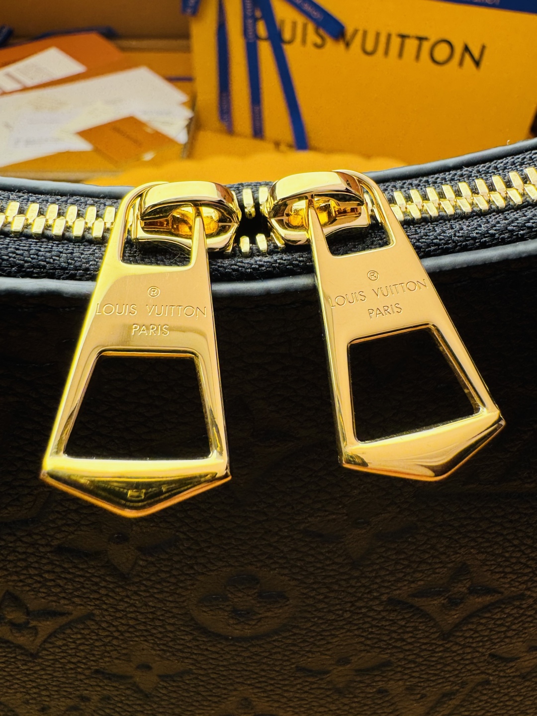 LOUIS VUITTONBoulogne GMBlack Monogram Empreinte Leather