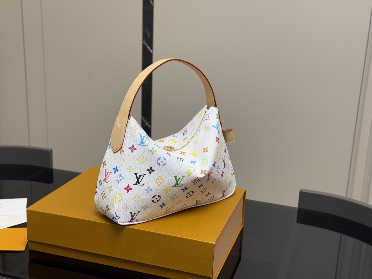 LOUIS VUITTON Jamila shoulder bag LOUIS VUITTON Jamila shoulder bag
