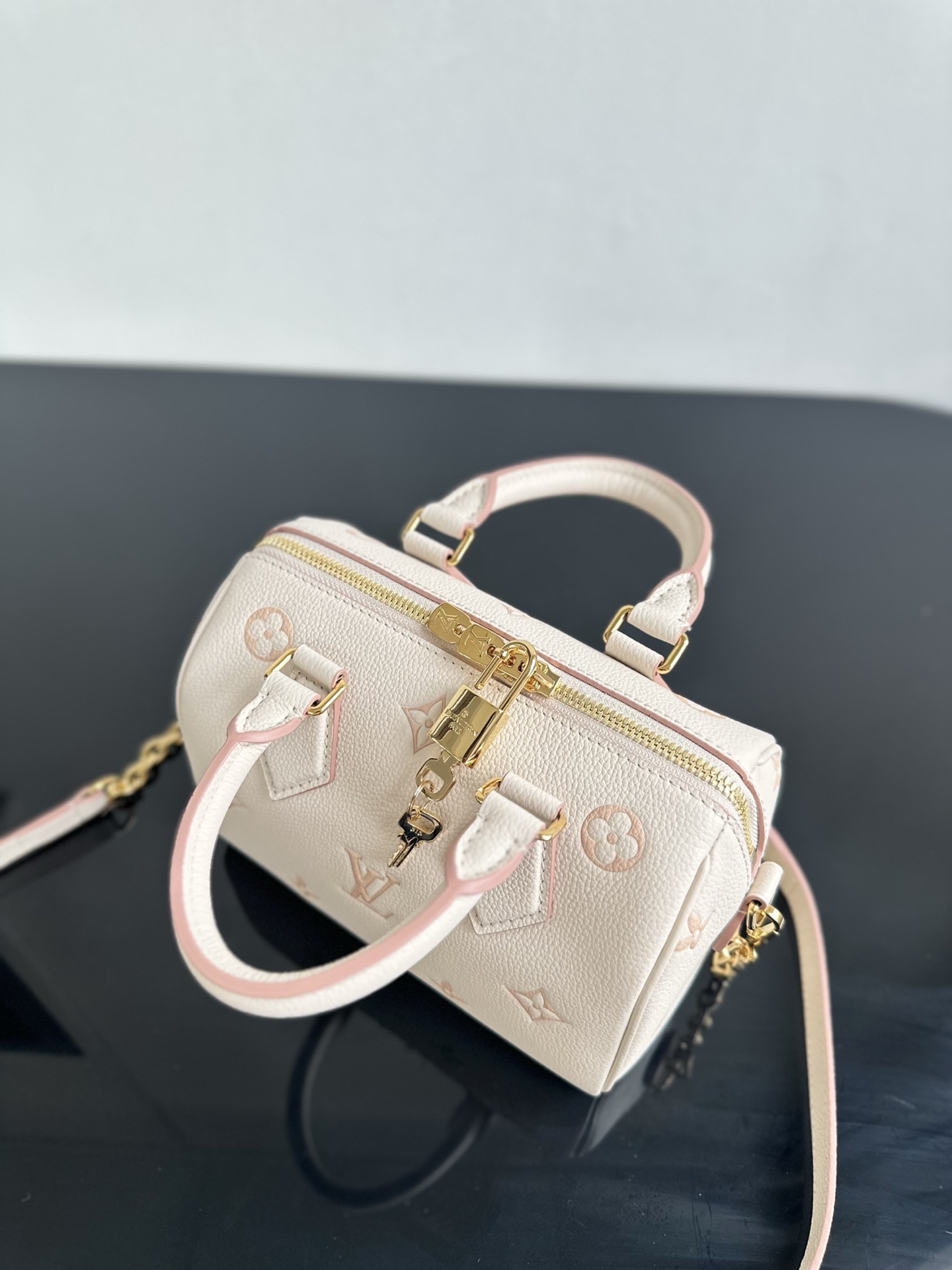 LOUIS VUITTON Speedy Bandouliere 20 M14291 LOUIS VUITTON Speedy Bandouliere 20 M14291