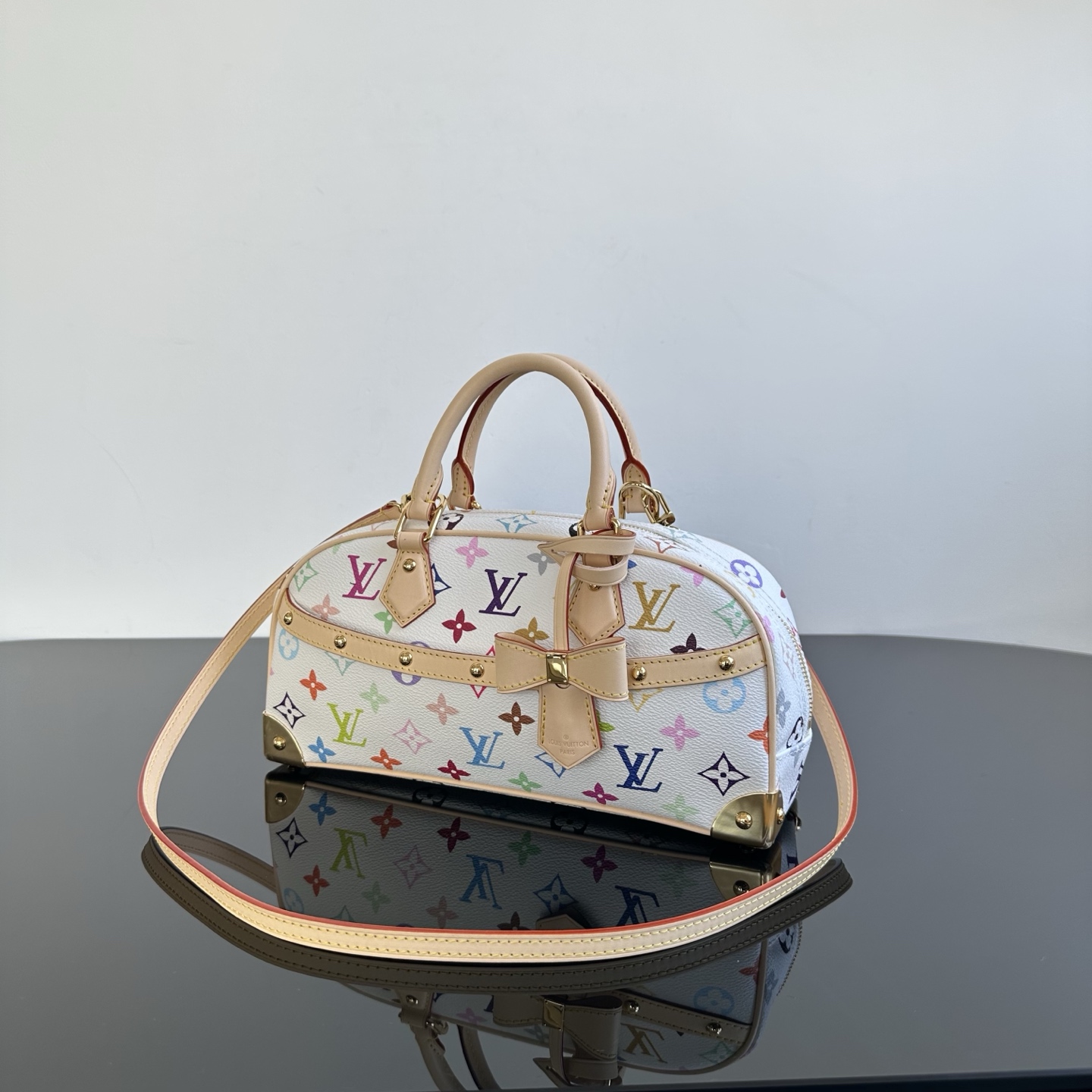 LOUIS VUITTON LV x TM Handbag East West Other Monogram Canvas LOUIS VUITTON LV x TM Handbag East West Other Monogram Canvas