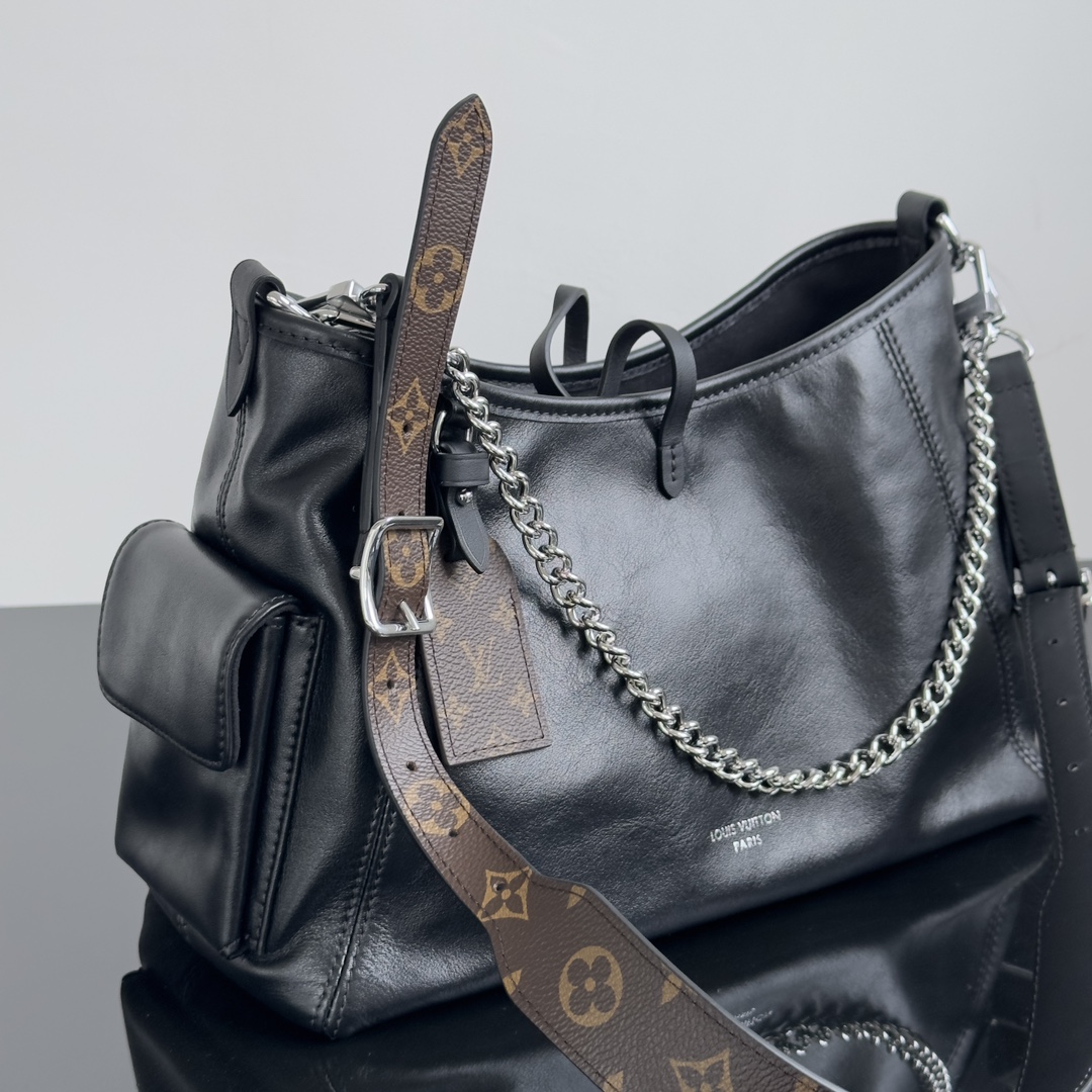 LOUIS VUITTON Monogram CarryAll Vibe BB - Black LOUIS VUITTON Monogram CarryAll Vibe BB - Black