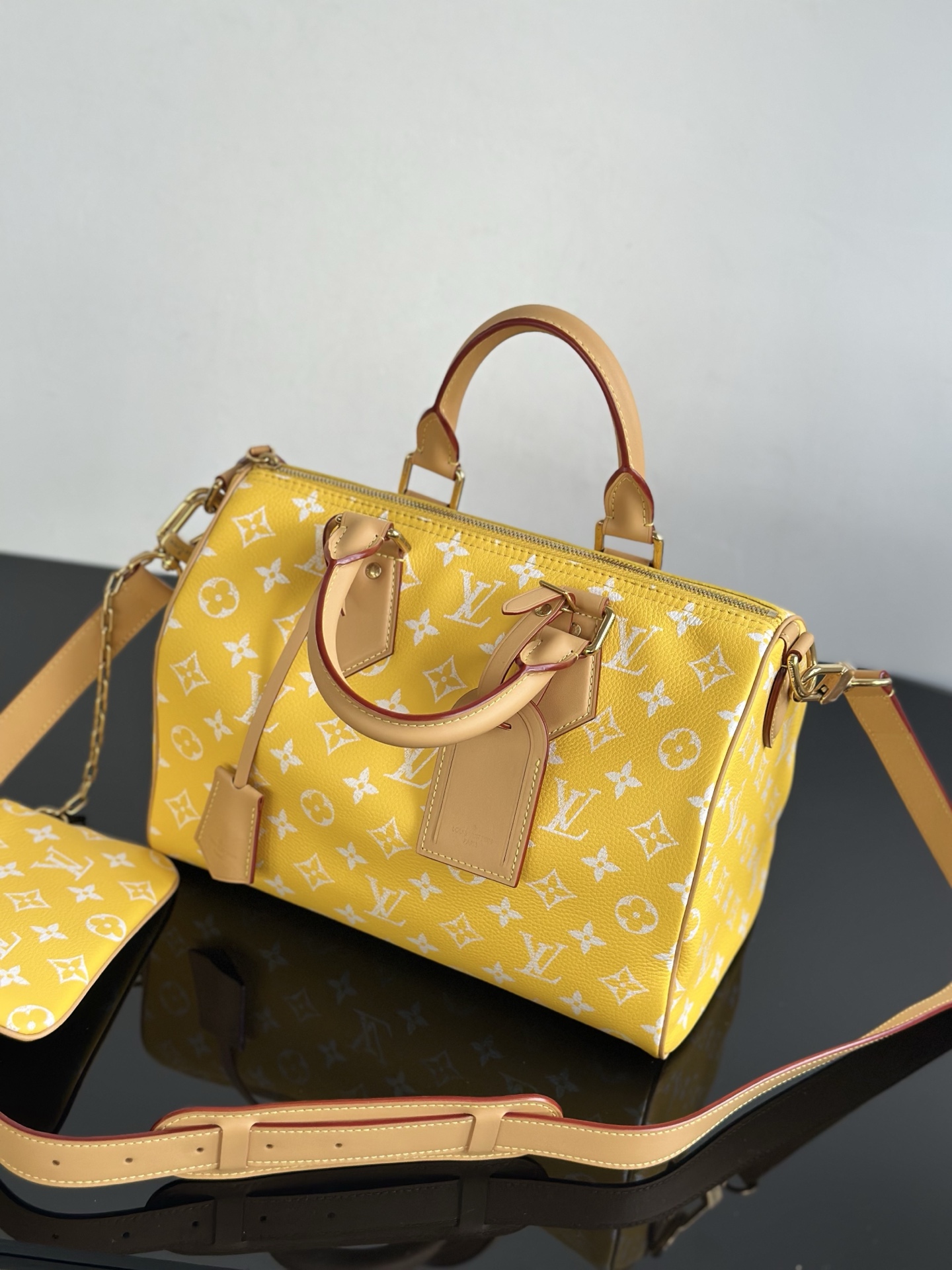 LOUIS VUITTON Speedy P9 Bandoulière 30 Monogram Yellow