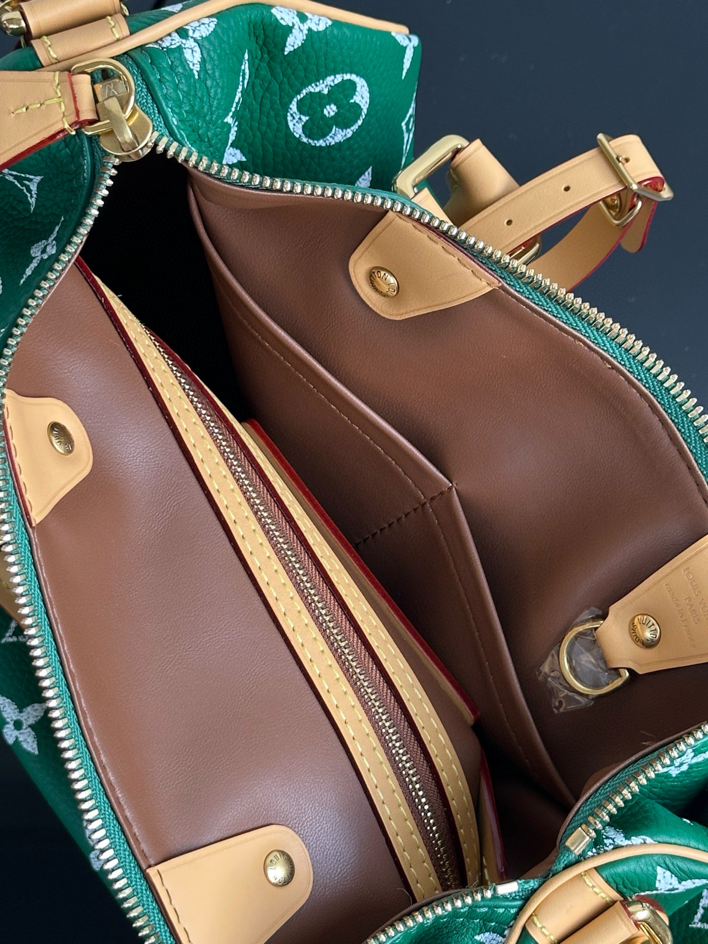 LOUIS VUITTON Speedy P9 Bandoulière 30 Monogram Green