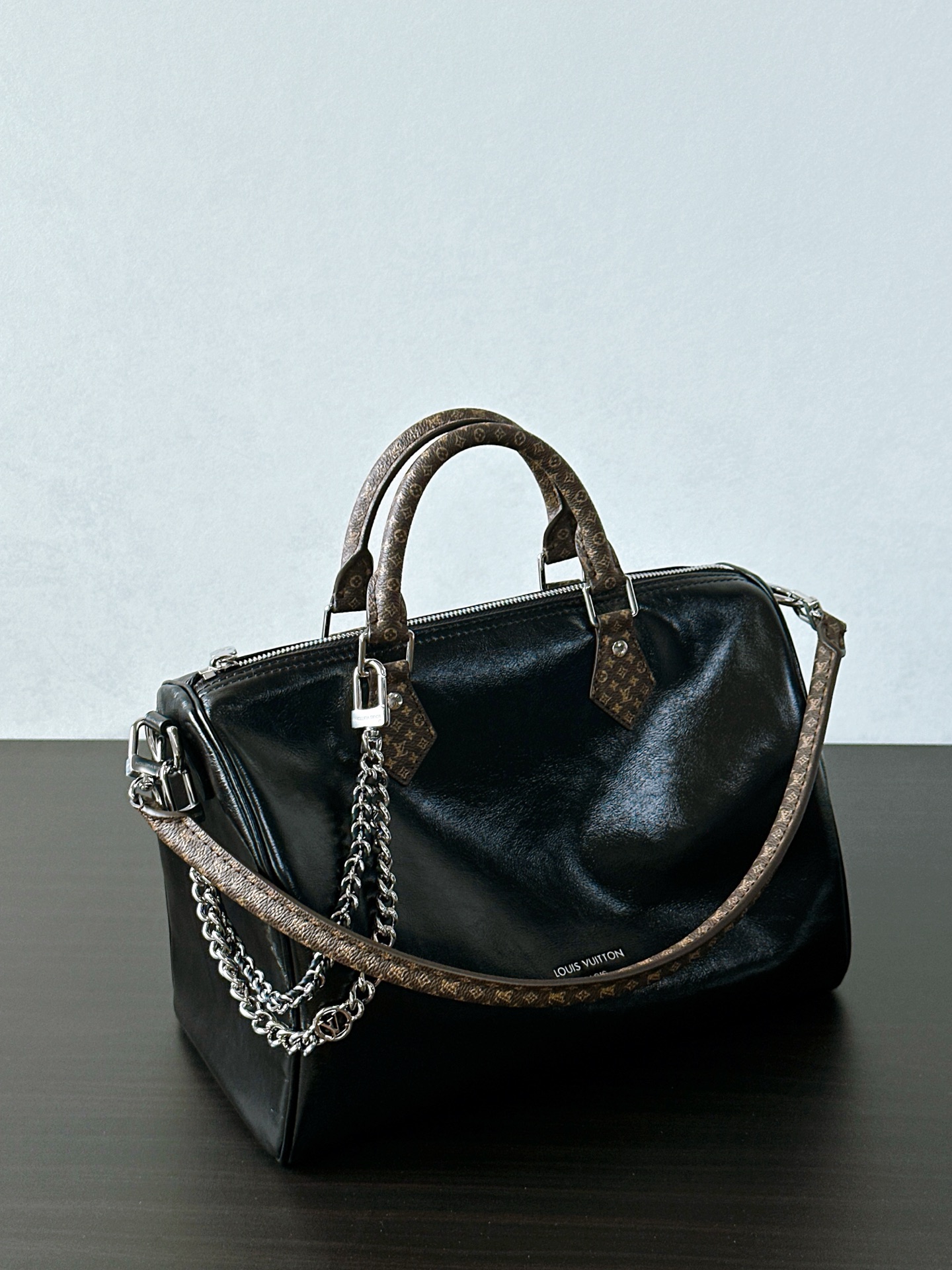 LOUIS VUITTON Speedy Soft 30 Handbags
