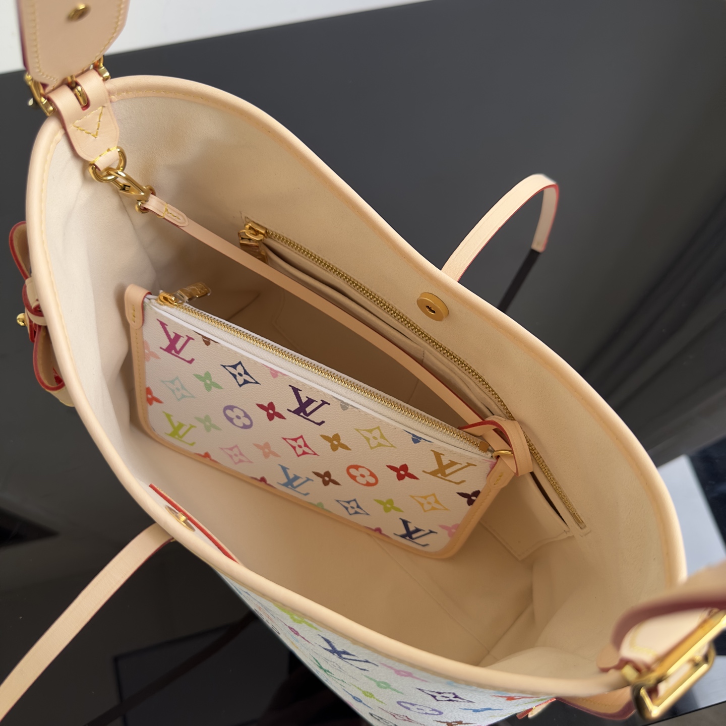 LOUIS VUITTON LV x TM Monogram Multicolor CarryAll PM White LOUIS VUITTON LV x TM Monogram Multicolor CarryAll PM White
