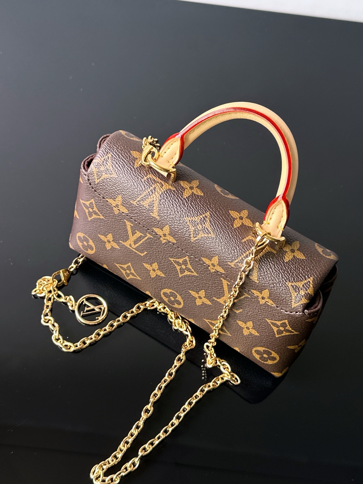 LOUIS VUITTON 2026 NEW Monogram Nano Madeleine Handbag