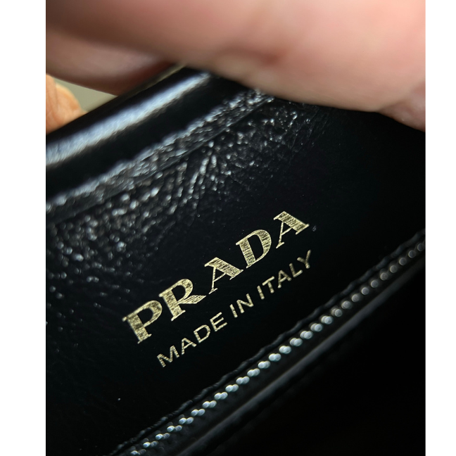 PRADA Spring 2025 Runway Collection Waxed Leather Shoulder Bag PRADA Spring 2025 Runway Collection Waxed Leather Shoulder Bag