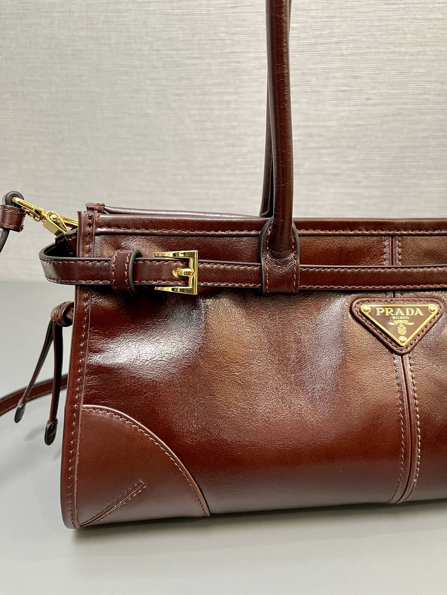 PRADA Bonnie leather handbag, Burgundy