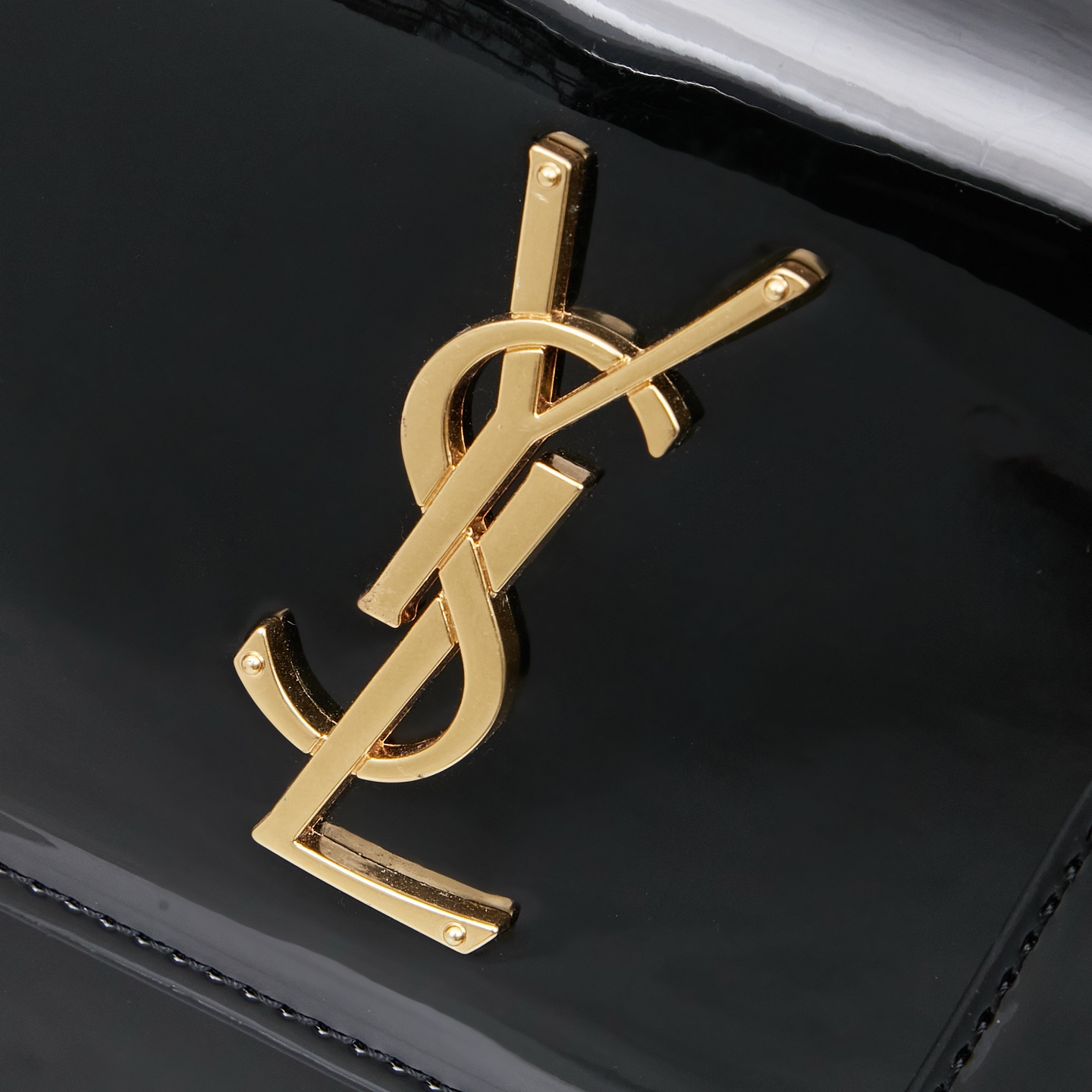 SAINT LAURENT Jamie Lacquered leather handbag Black SAINT LAURENT Jamie Lacquered leather handbag Black