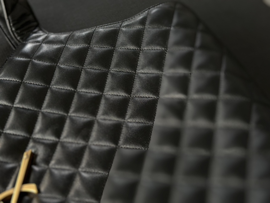 SAINT LAURENT ICARE in quilted lambskin Handbag