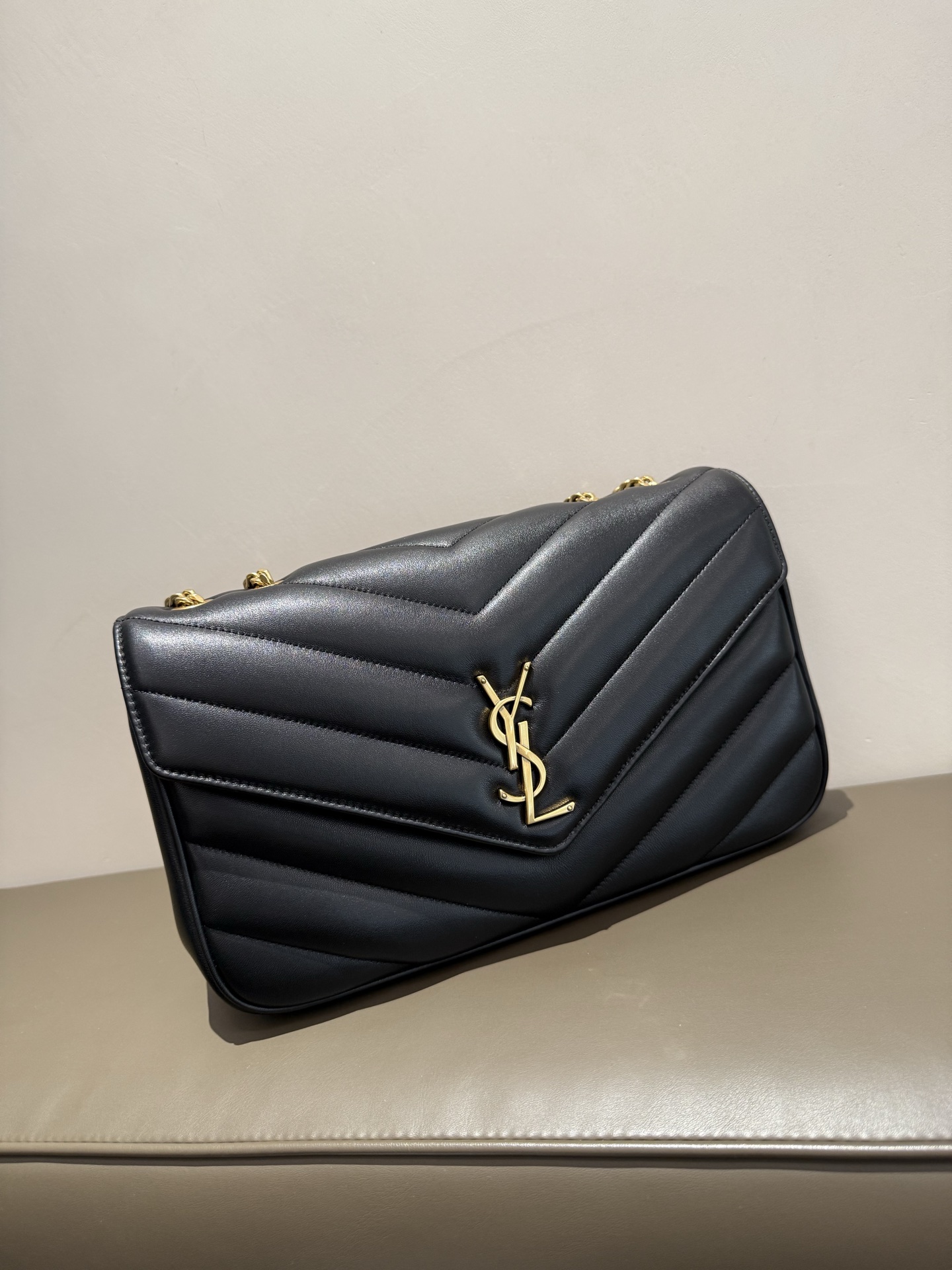 SAINT LAURENT Loulou Chain Bag in lambskin